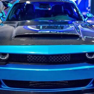Dodge Challenger カーボンボンネット ダッジ チャレンジャー