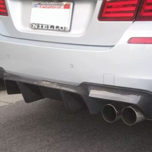 BMW M5 F10 カーボンリアディフューザー