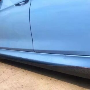 BMW M4 F82 カーボンサイドスカート